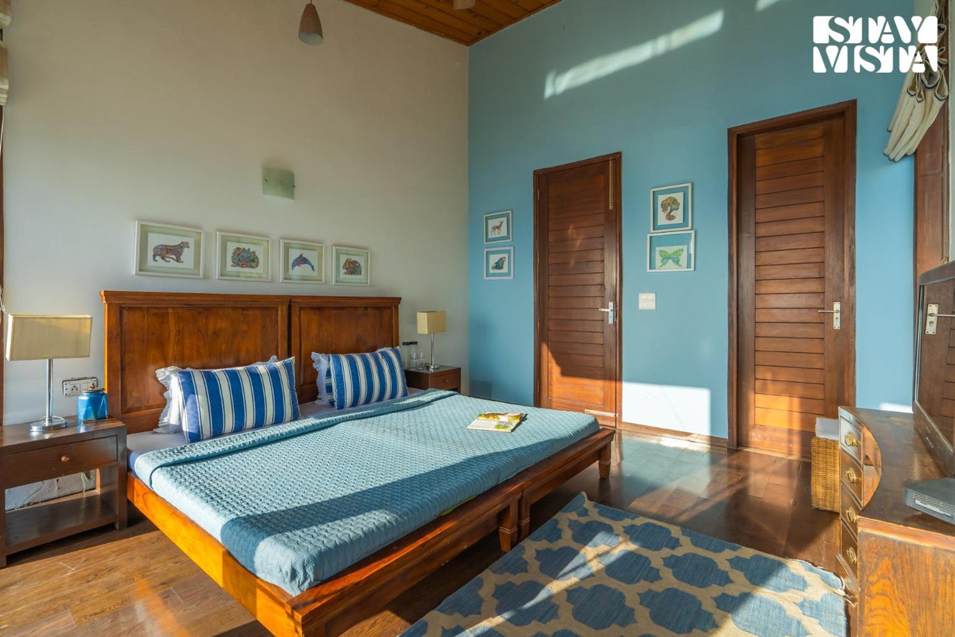 Stayvista At Hillcrest Villa With Valley View, Bonfire And Heater 카사울리 외부 사진
